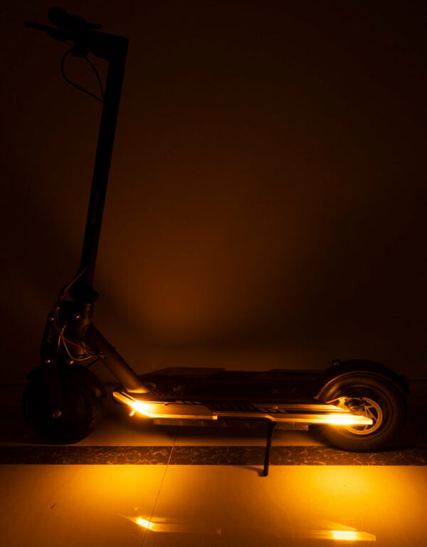 Plateau Monorim avec feux led et clignotants Miscooter M 365